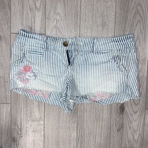 American Eagle Striped Jean Shorts Size 27